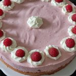 Himbeer-Sahne-Joghurt-Torte